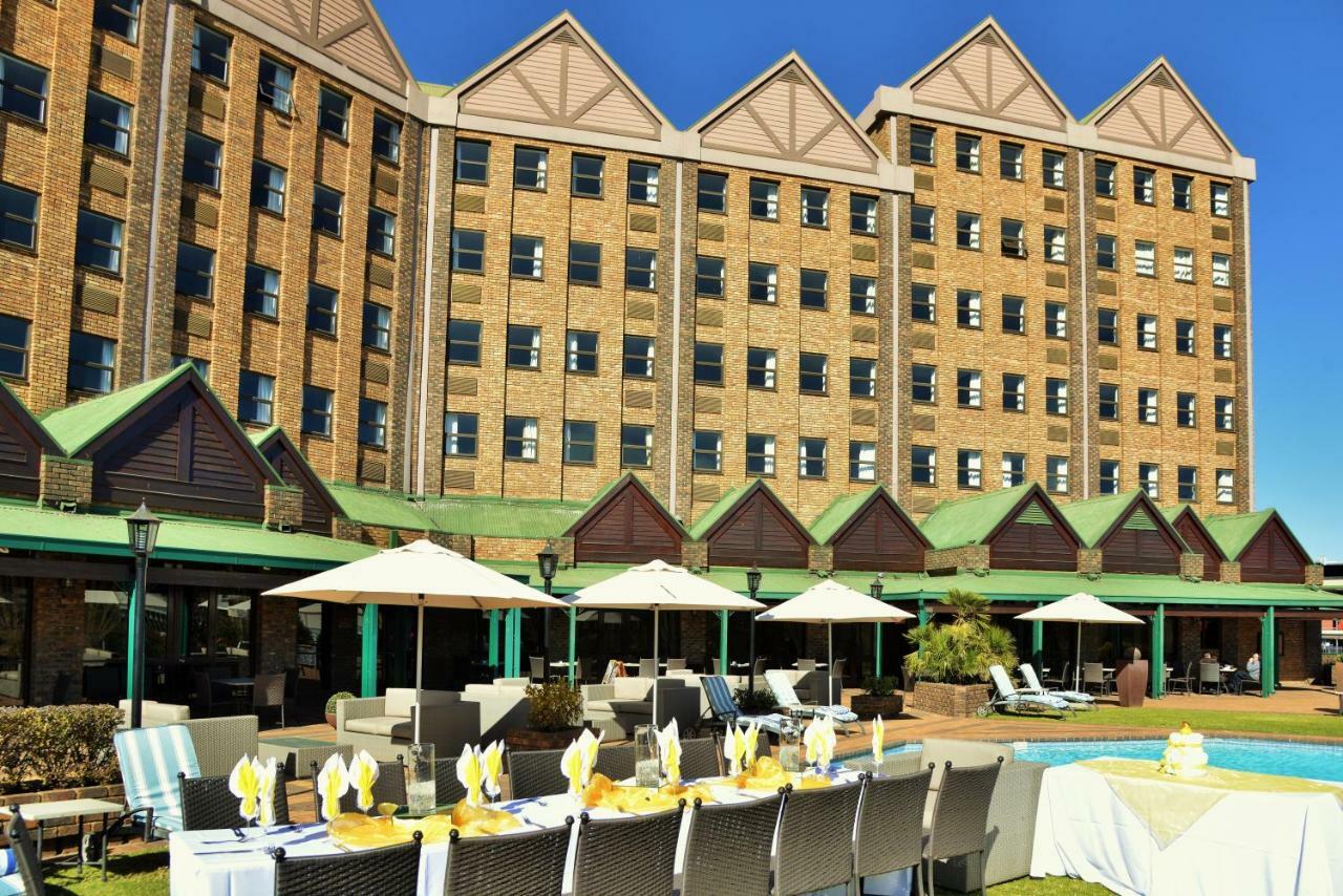 The Centurion Hotel Kültér fotó