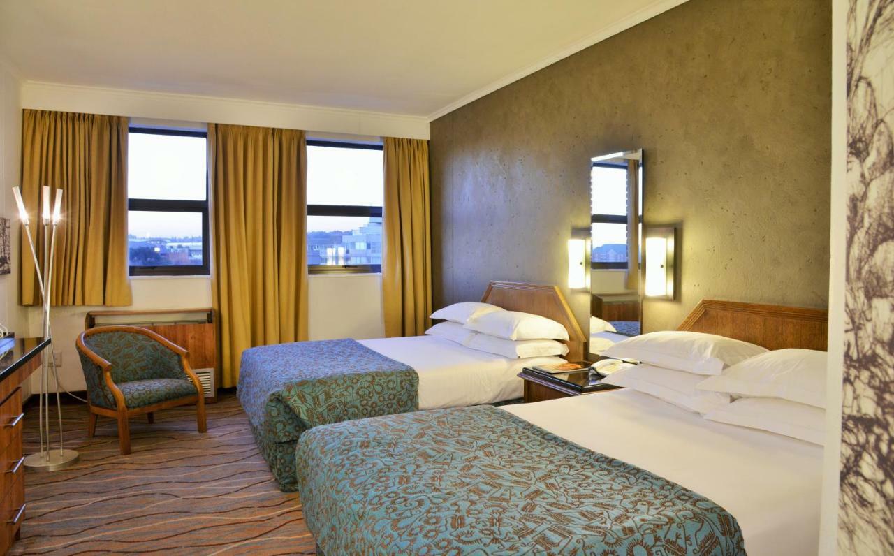 The Centurion Hotel Kültér fotó