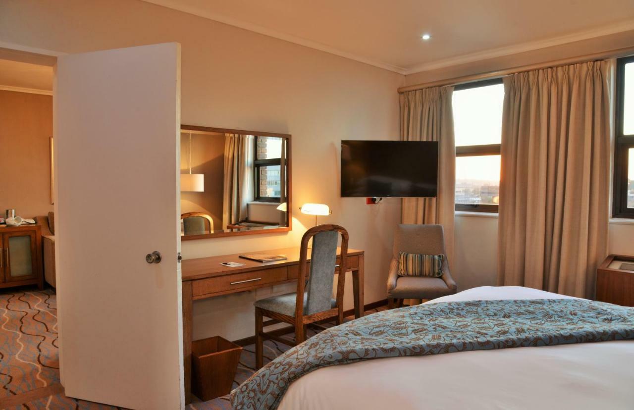 The Centurion Hotel Kültér fotó